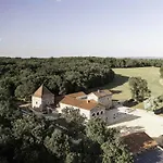 Mas Des Sylves - Piscine Interieure Chauffee - Parc De 100 Hectares *