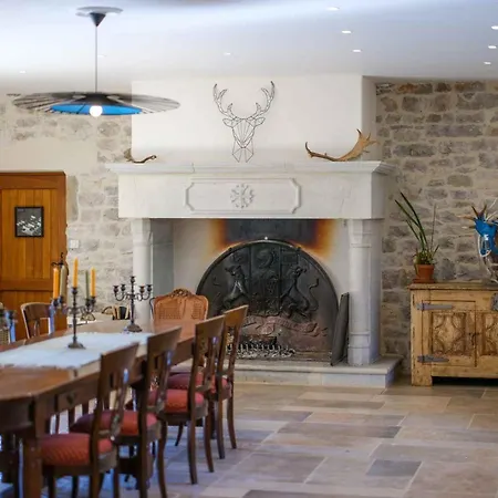 Mas Des Sylves - Piscine Interieure Chauffee - Parc De 100 Hectares Saint-Antonin