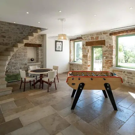 Landhaus Mas Des Sylves - Piscine Interieure Chauffee - Parc De 100 Hectares *