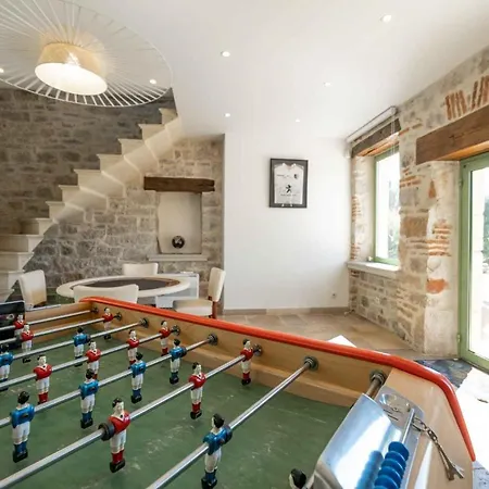 Mas Des Sylves - Piscine Interieure Chauffee - Parc De 100 Hectares Landhaus *