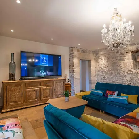 Mas Des Sylves - Piscine Interieure Chauffee - Parc De 100 Hectares Landhaus Saint-Antonin