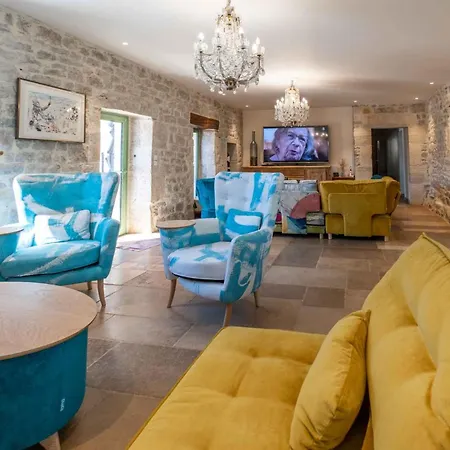 Mas Des Sylves - Piscine Interieure Chauffee - Parc De 100 Hectares Landhaus