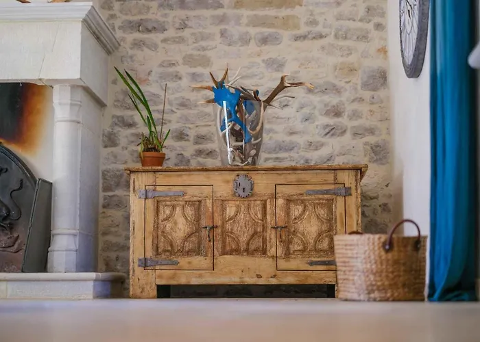 Mas Des Sylves - Piscine Interieure Chauffee - Parc De 100 Hectares Landhaus Saint-Antonin