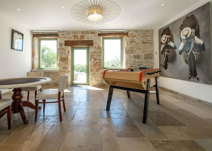 Landhaus Mas Des Sylves - Piscine Interieure Chauffee - Parc De 100 Hectares Saint-Antonin