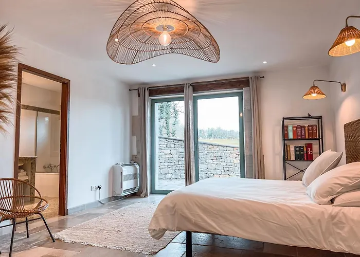 Mas Des Sylves - Piscine Interieure Chauffee - Parc De 100 Hectares