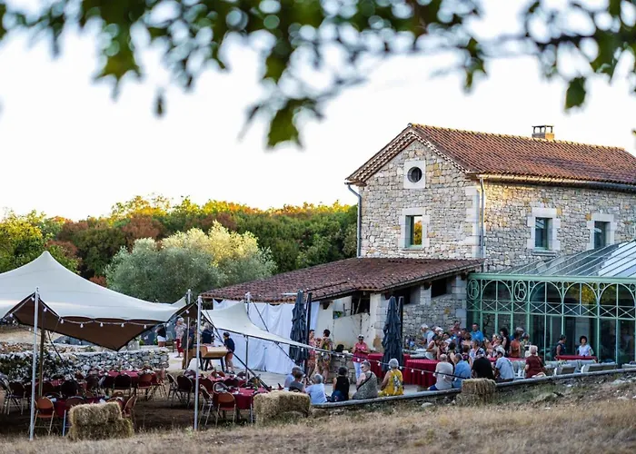 Mas Des Sylves - Piscine Interieure Chauffee - Parc De 100 Hectares
