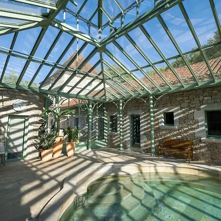 Kır Evi Mas Des Sylves - Piscine Interieure Chauffee - Parc De 100 Hectares