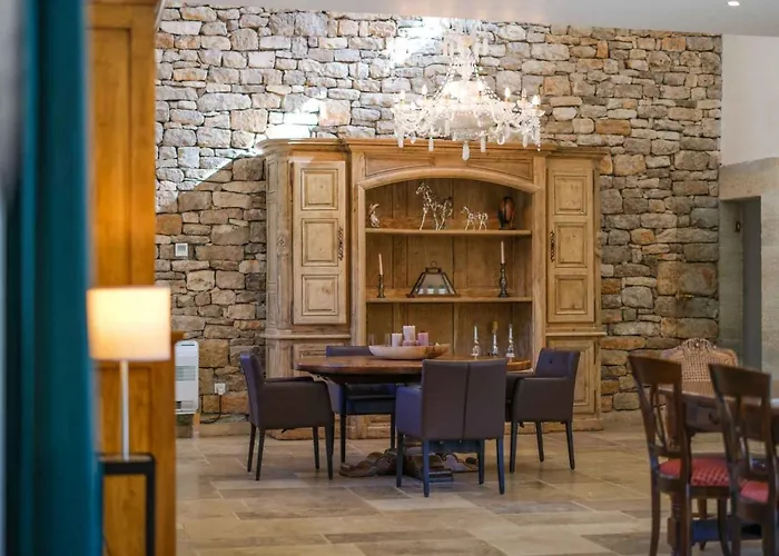 Mas Des Sylves - Piscine Intérieure Chauffée - Parc De 100 Hectares * Saint-Antonin