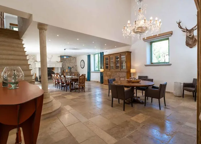 Séjour à la campagne Mas Des Sylves - Piscine Intérieure Chauffée - Parc De 100 Hectares Saint-Antonin